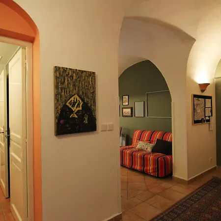 1 Bed Flat - Sleeps 3 - Pets - Wifi * 布拉格