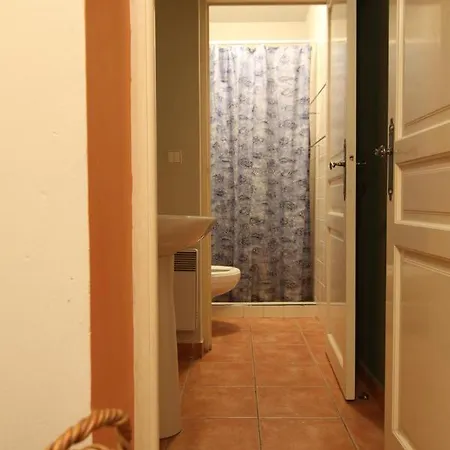 1 Bed Flat - Sleeps 3 - Pets - Wifi * Prag