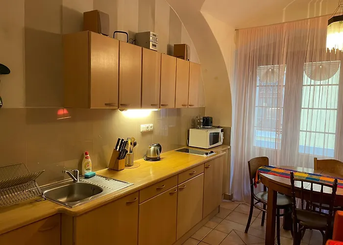 1 Bed Flat - Sleeps 3 - Pets - Wifi *